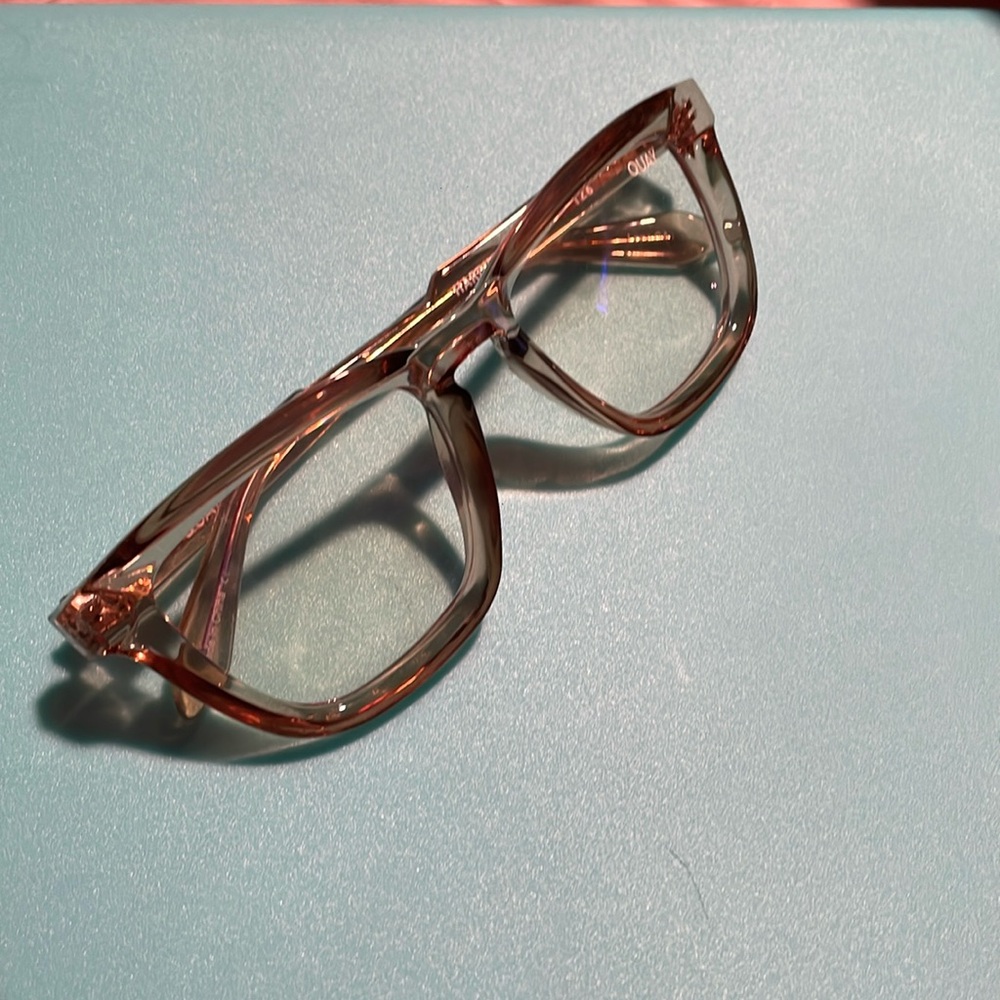 Quay Australia blue light stylish fashion glasses NWOT EUC